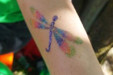 Glitzertattoos und Kinderschminken, Bild 1