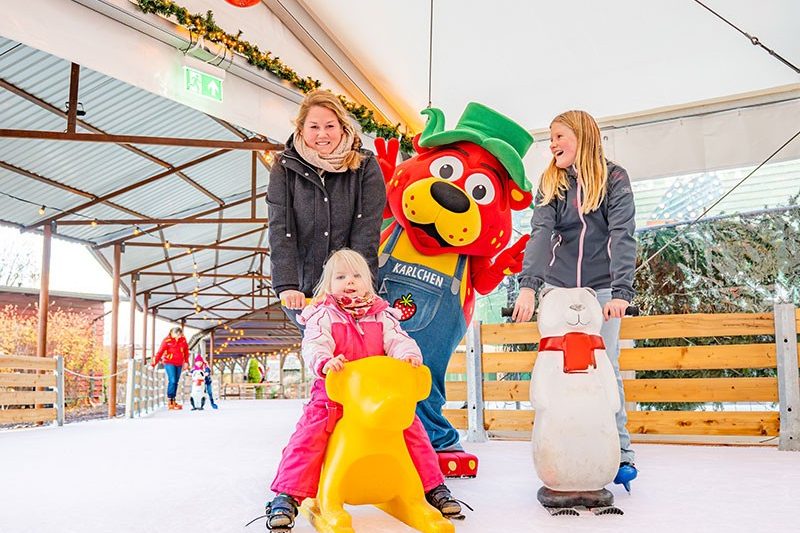 ⛸️❄️ Eislaufspaß & Eisdisco in Zirkow auf Rügen ❄️⛸, Bild 1